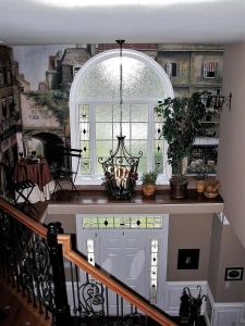 Combo-Traditional-Fisher-Foyer